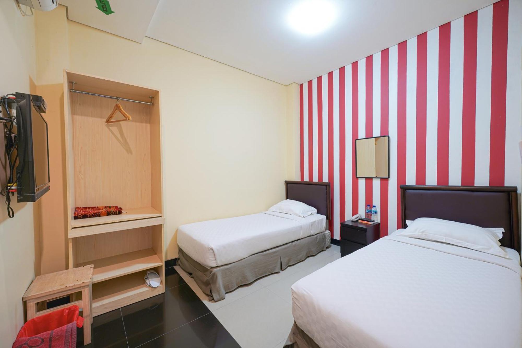Multi 88 Syariah Hotel Jakarta Ngoại thất bức ảnh